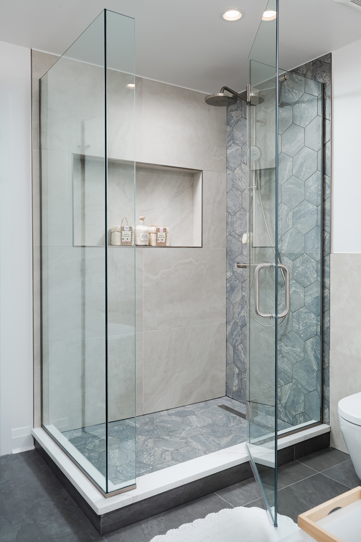 805 S Tures Lane, Des Plaines, IL 60018