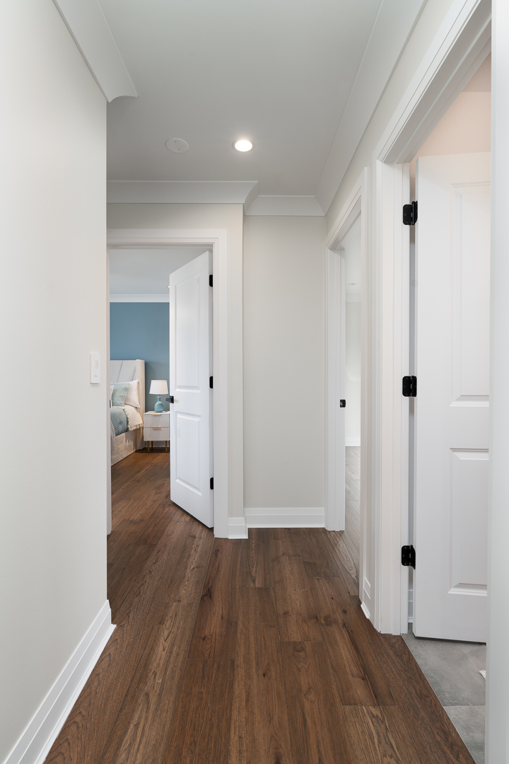 805 S Tures Lane, Des Plaines, IL 60018