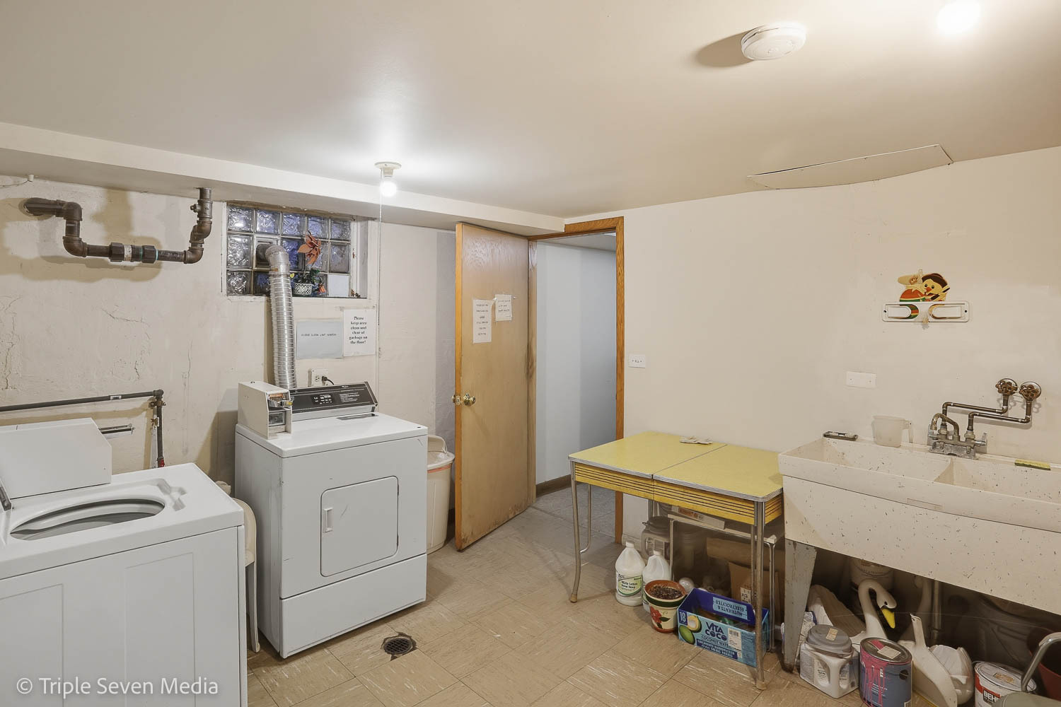3907 N Central Avenue #2W, Chicago, IL 60634