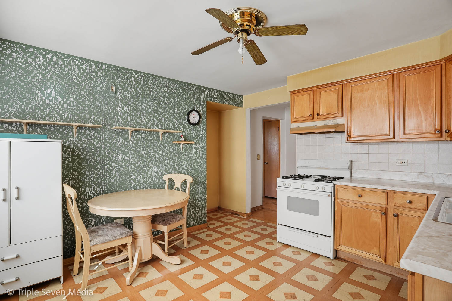 3907 N Central Avenue #2W, Chicago, IL 60634