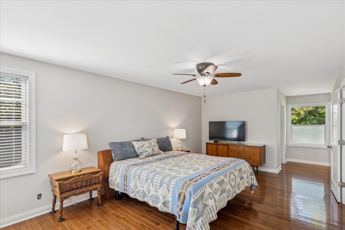 32956 N Ashley Drive, Grayslake, IL 60030