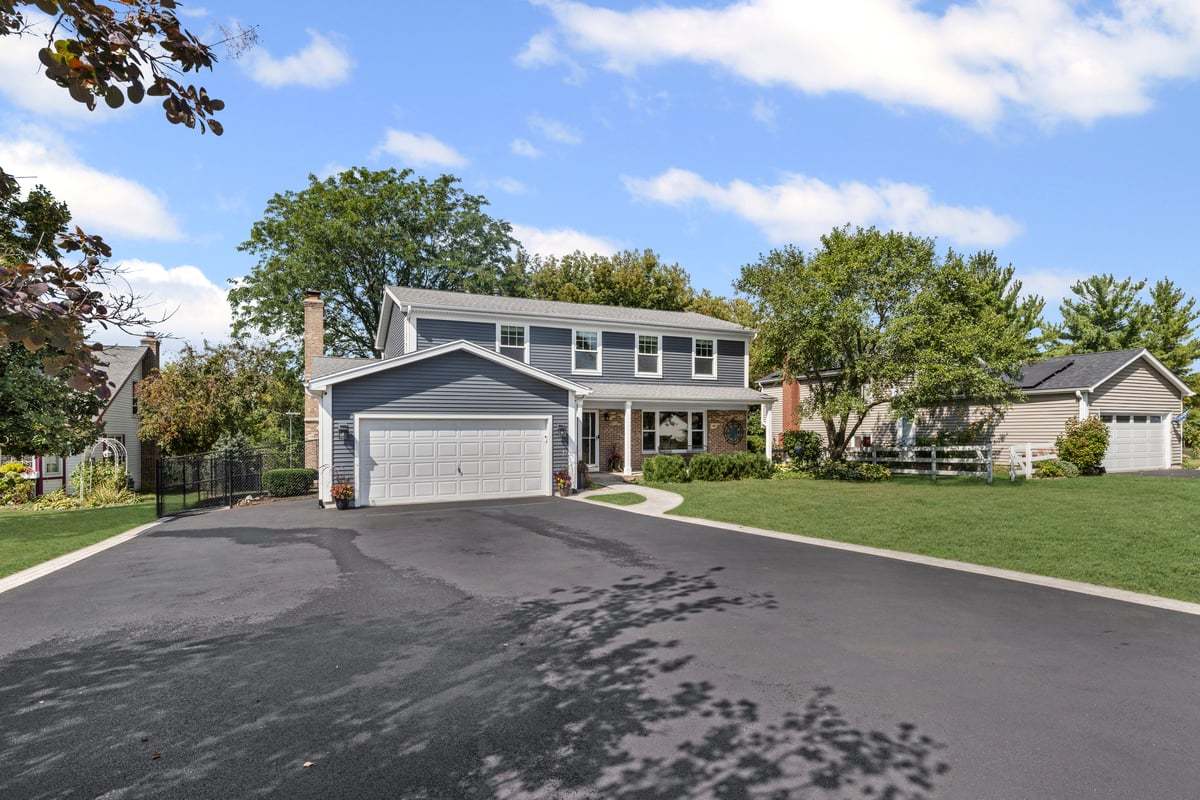 32956 N Ashley Drive, Grayslake, IL 60030