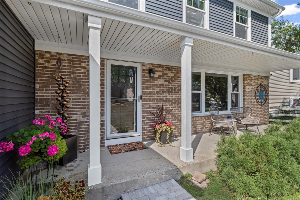 32956 N Ashley Drive, Grayslake, IL 60030