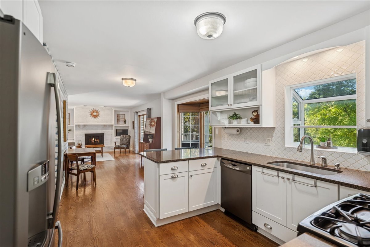 32956 N Ashley Drive, Grayslake, IL 60030