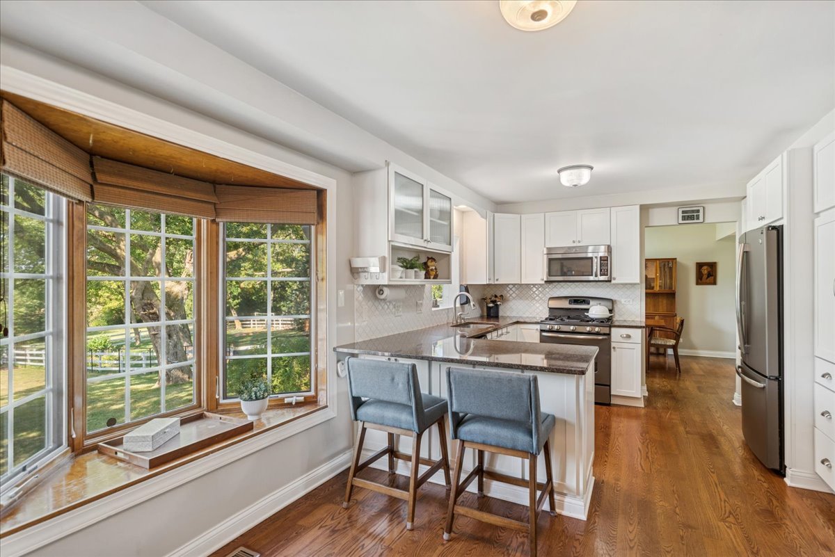 32956 N Ashley Drive, Grayslake, IL 60030