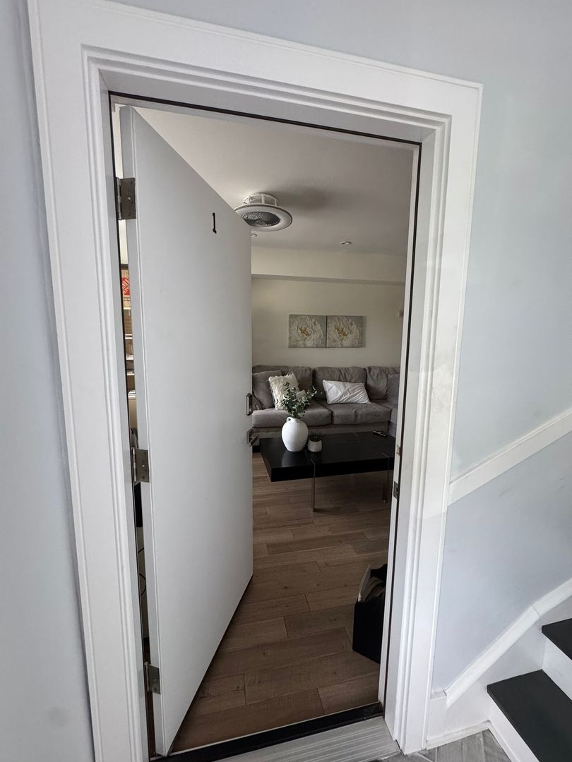 3436 N CENTRAL PARK Avenue #1, Chicago, IL 60618