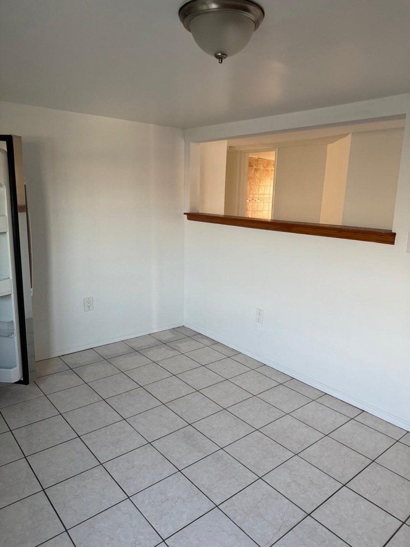 2423 N Newcastle Avenue #2, Chicago, IL 60707