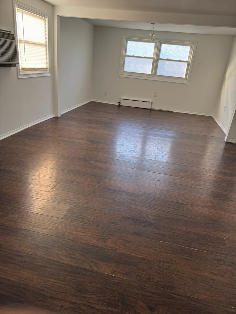 2423 N Newcastle Avenue #2, Chicago, IL 60707