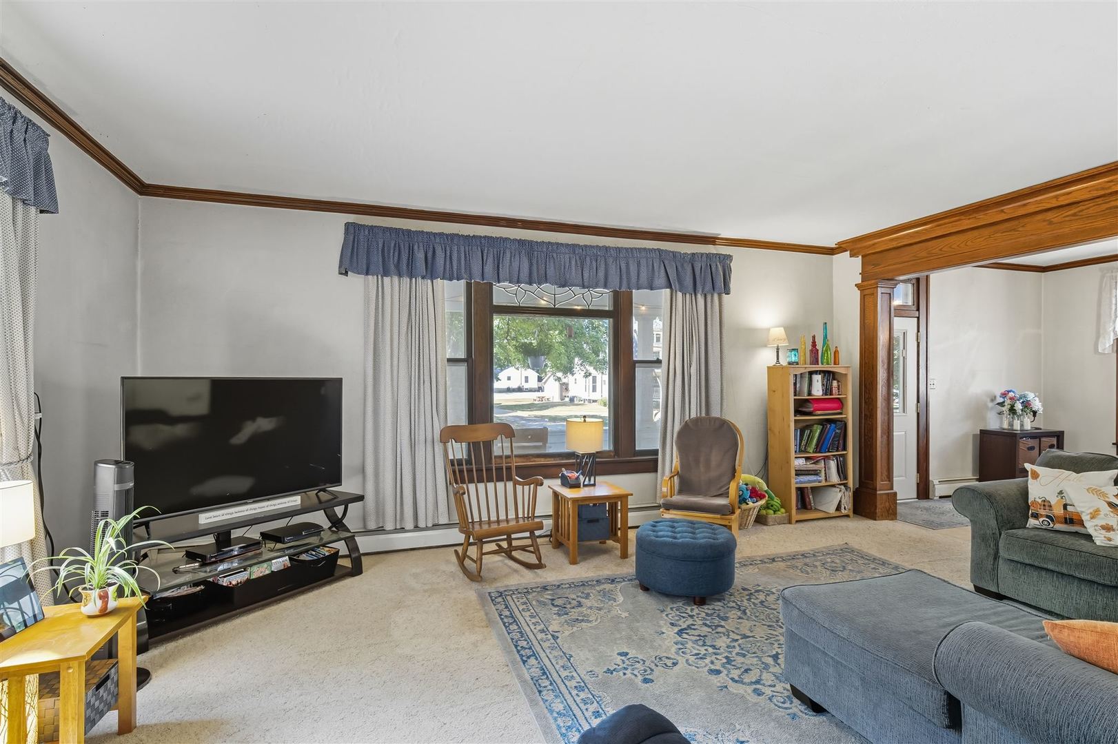 355 N Cherry Street, El Paso, IL 61738