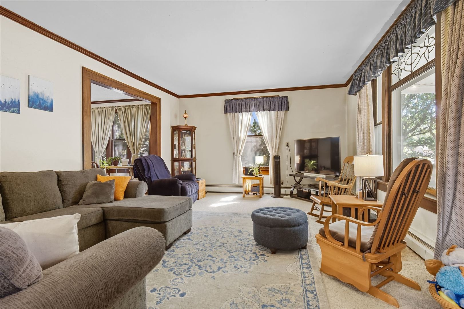 355 N Cherry Street, El Paso, IL 61738