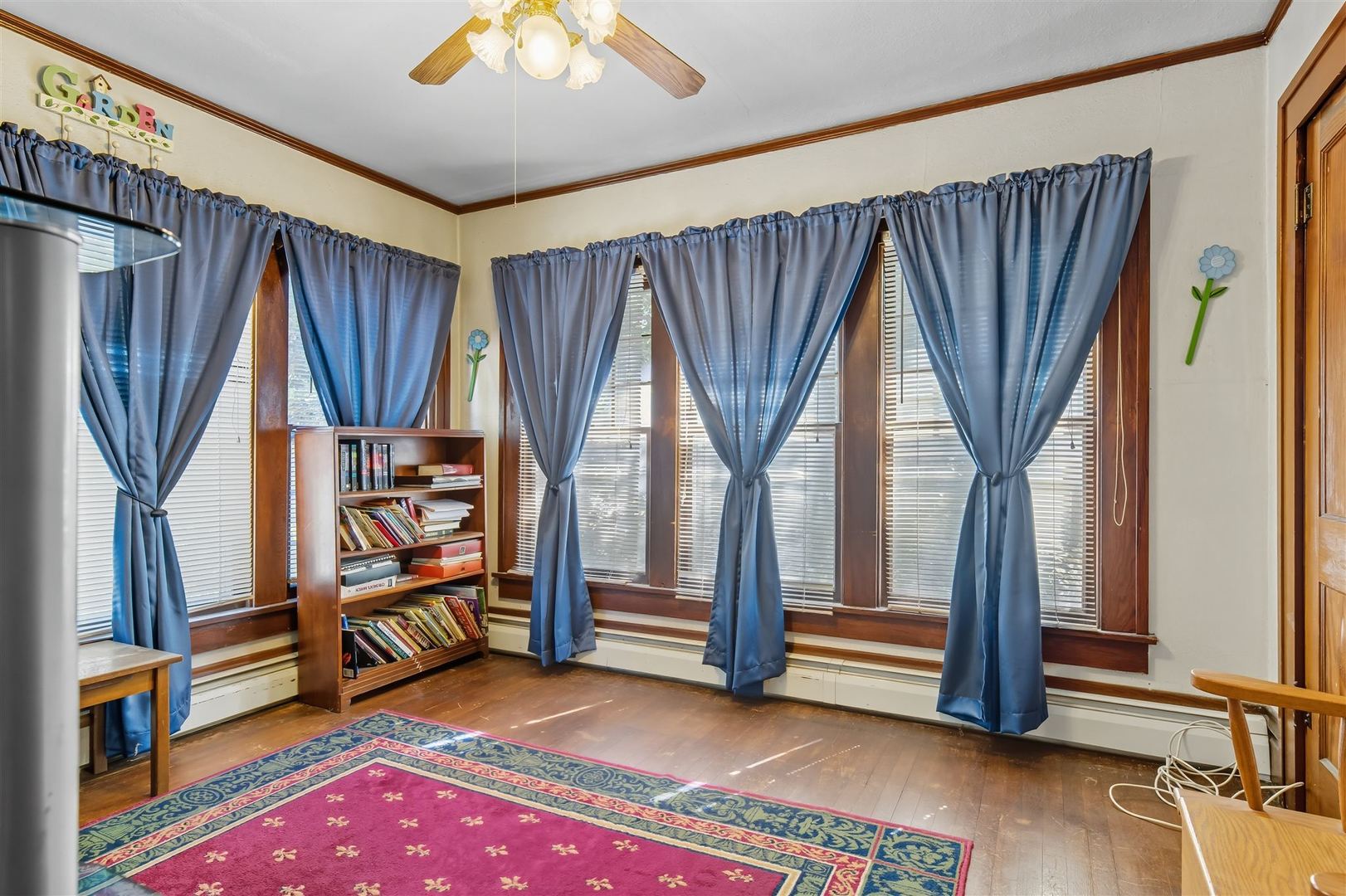 355 N Cherry Street, El Paso, IL 61738