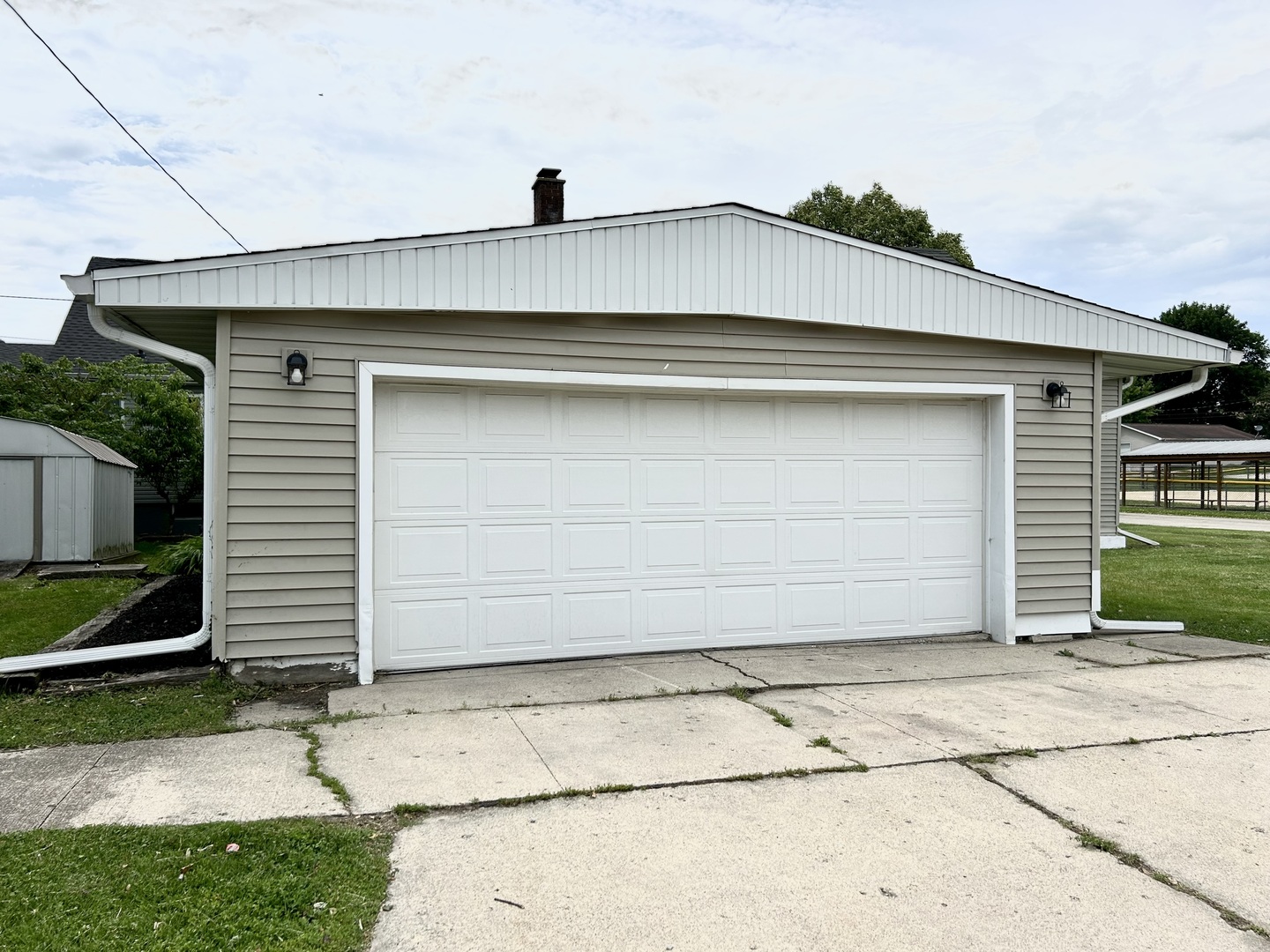 105 W 2nd Street, Spring Valley, IL 61362