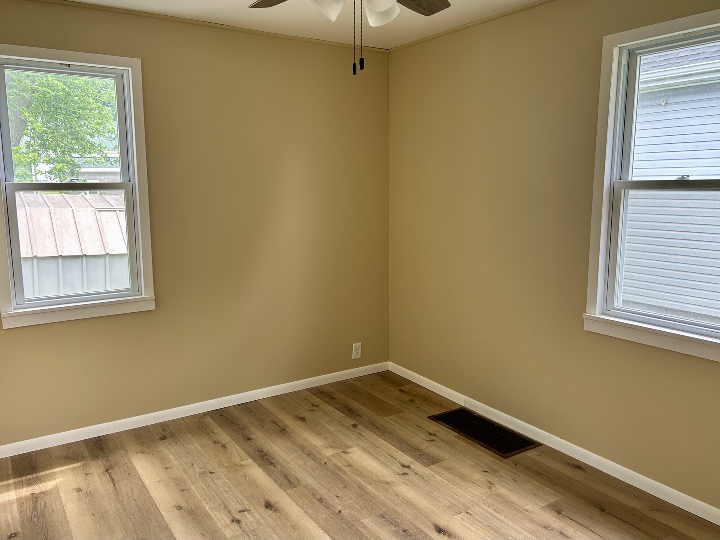 105 W 2nd Street, Spring Valley, IL 61362