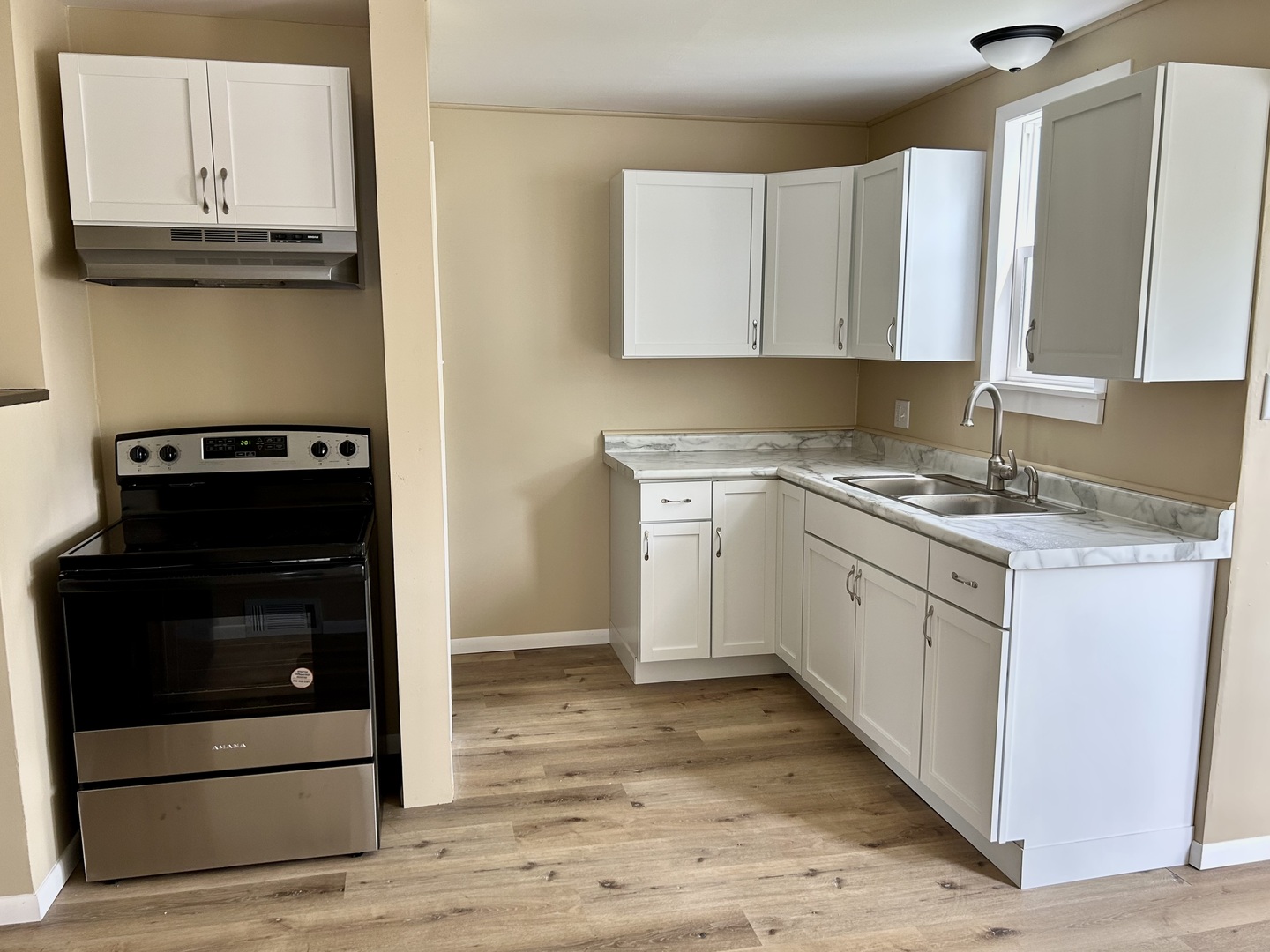 105 W 2nd Street, Spring Valley, IL 61362