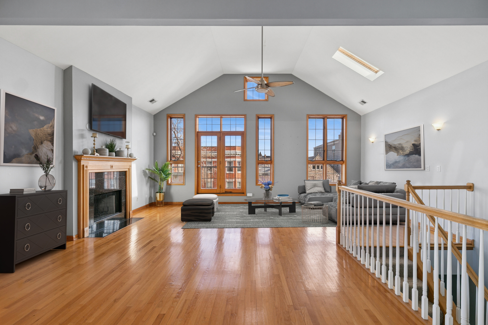 4426 S CALUMET Avenue #3, Chicago, IL 60653