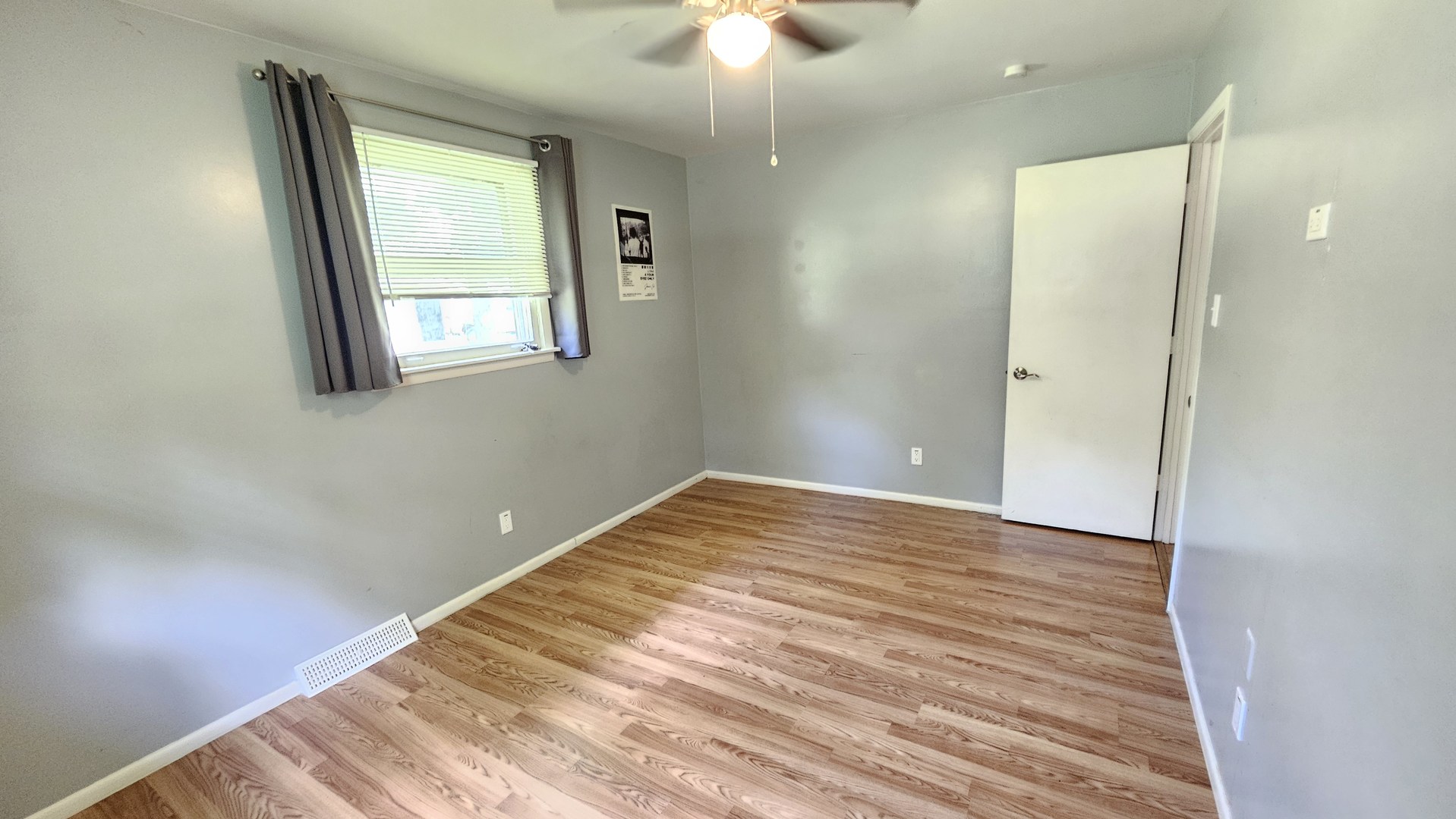 1703 Pinewood Lane, Joliet, IL 60433