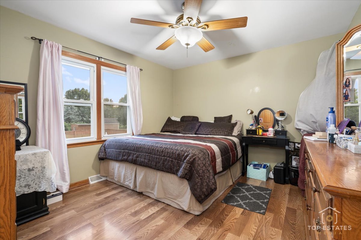 48W201 Keslinger Road, Maple Park, IL 60151