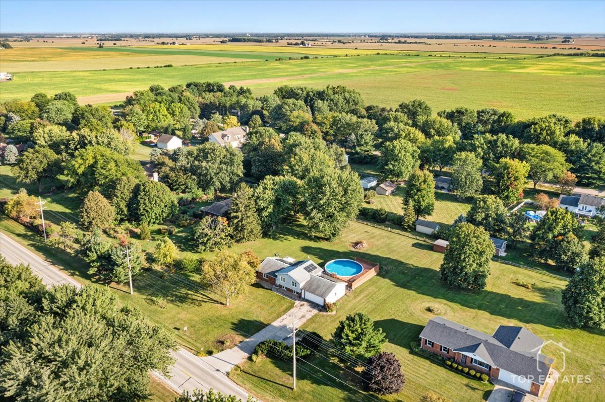 48W201 Keslinger Road, Maple Park, IL 60151