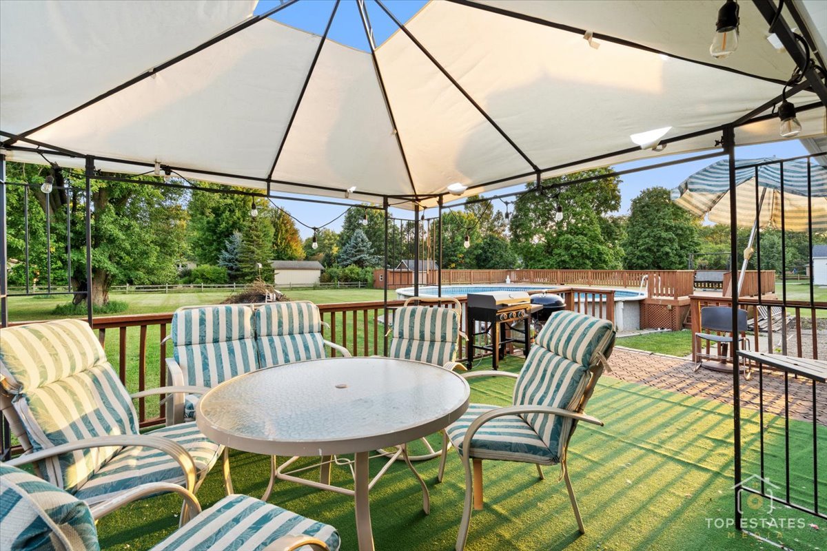 48W201 Keslinger Road, Maple Park, IL 60151