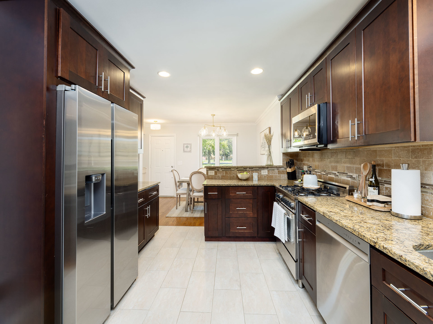 358 E Saint Charles Road, Elmhurst, IL 60126