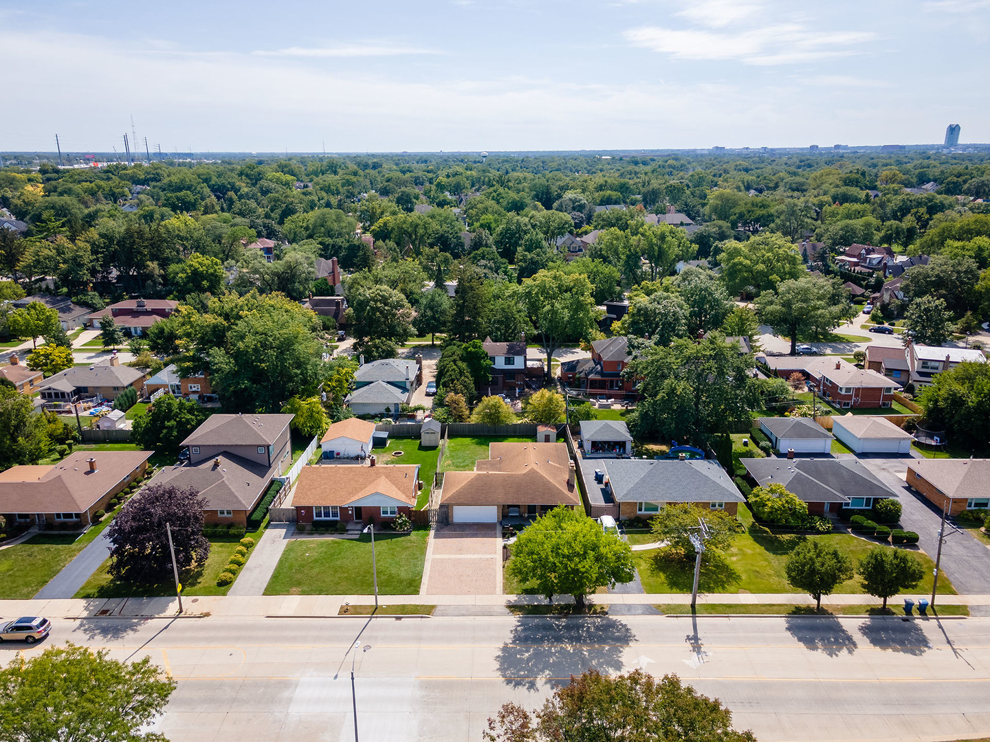 358 E Saint Charles Road, Elmhurst, IL 60126