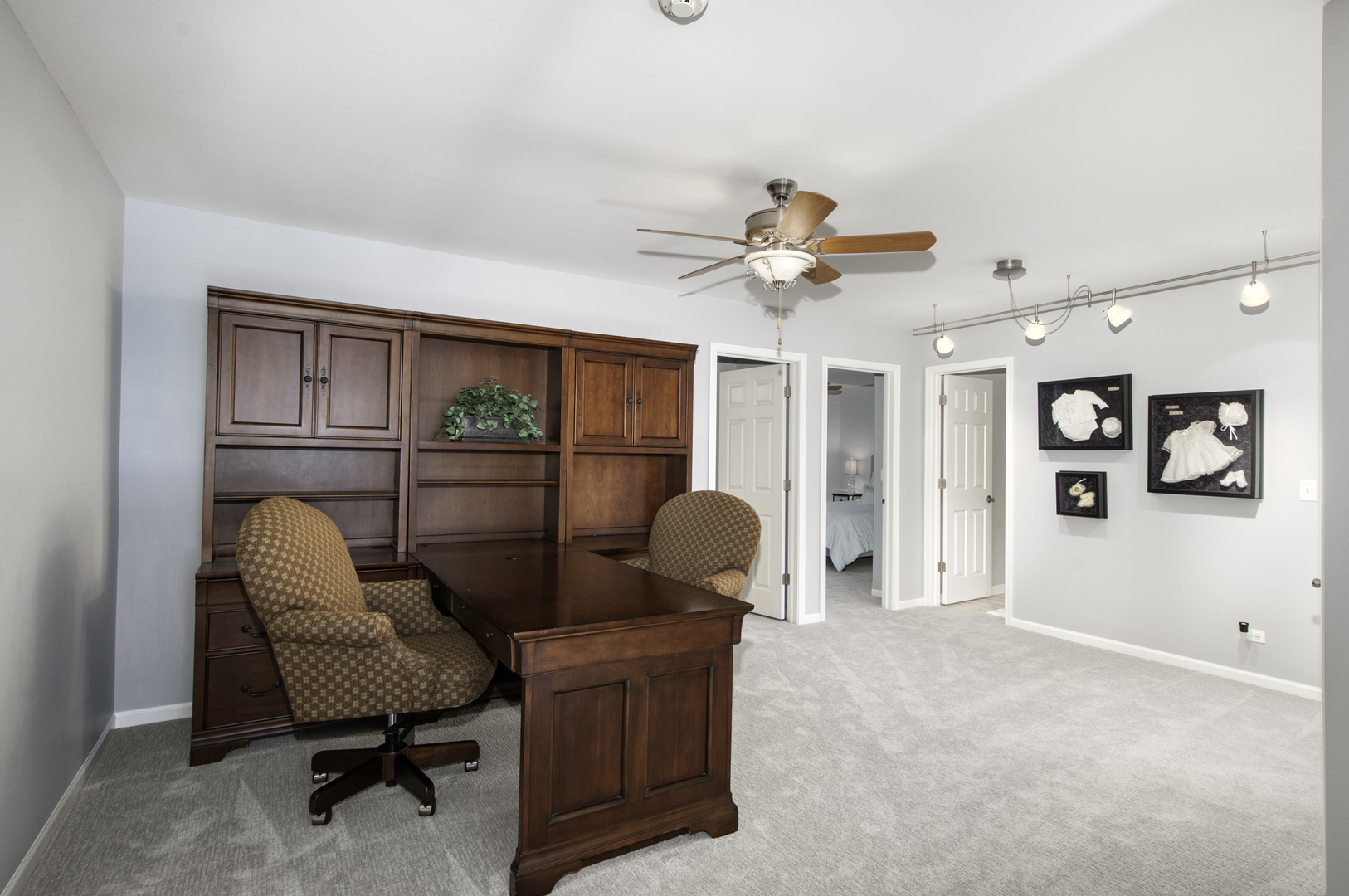 124 Fairway Drive, La Grange, IL 60525