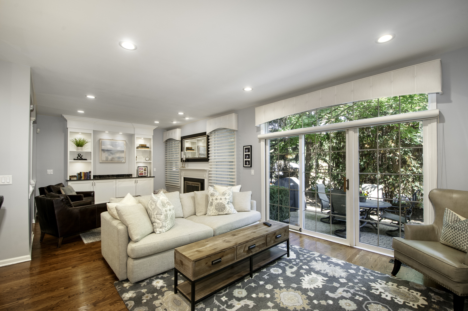 124 Fairway Drive, La Grange, IL 60525