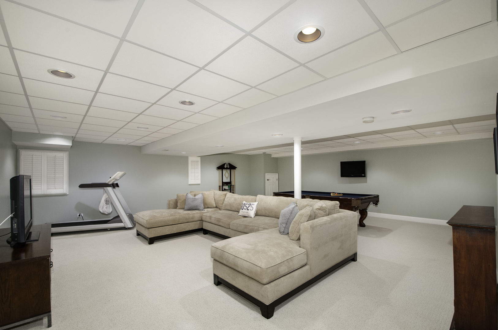 124 Fairway Drive, La Grange, IL 60525