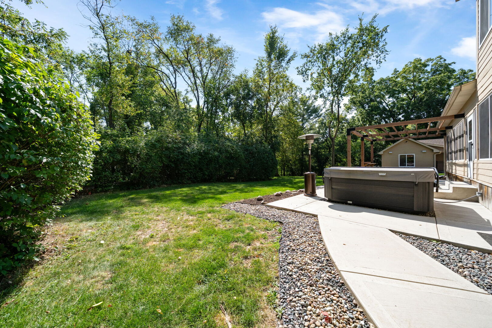 730 Council Hill Road, East Dundee, IL 60118