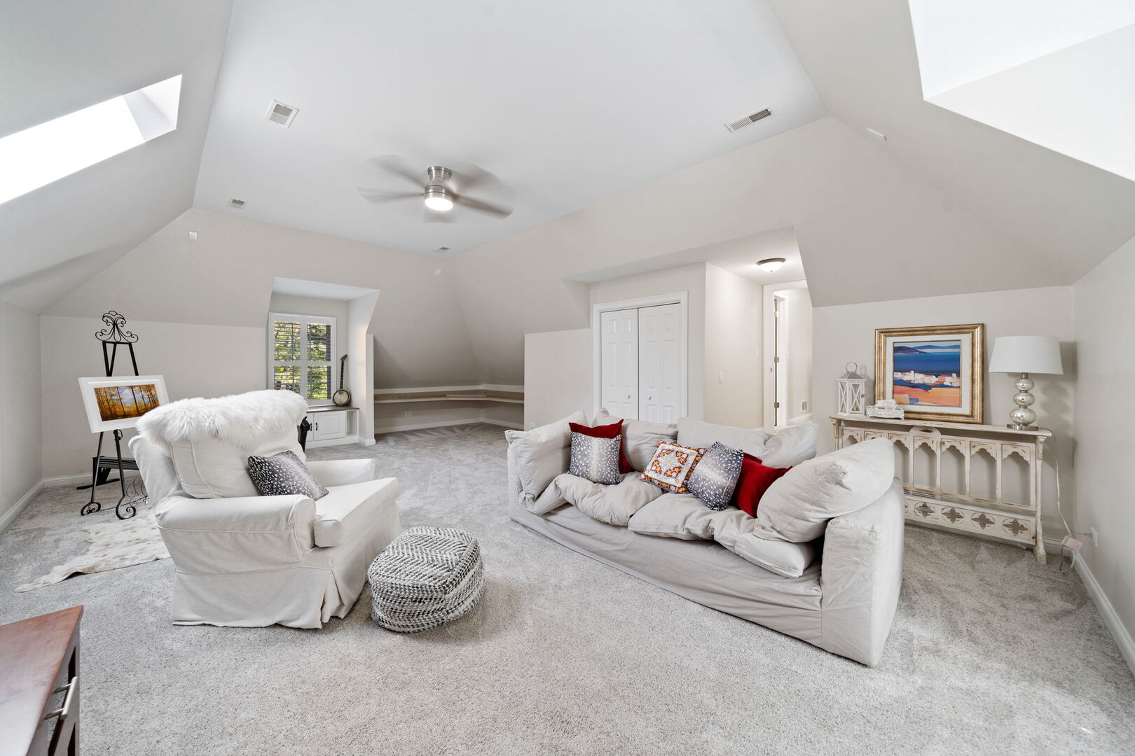 730 Council Hill Road, East Dundee, IL 60118