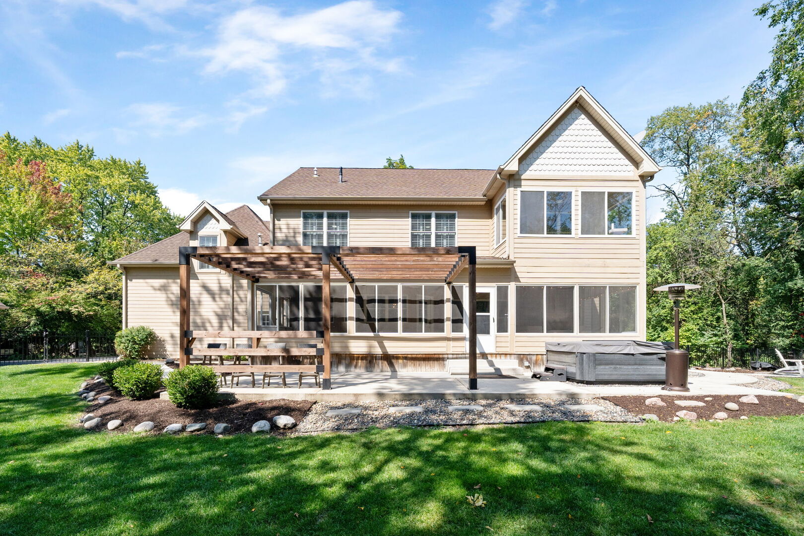730 Council Hill Road, East Dundee, IL 60118