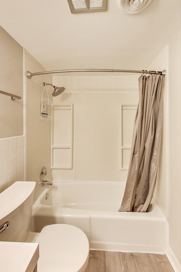 3838 W 111th Street #209, Chicago, IL 60655