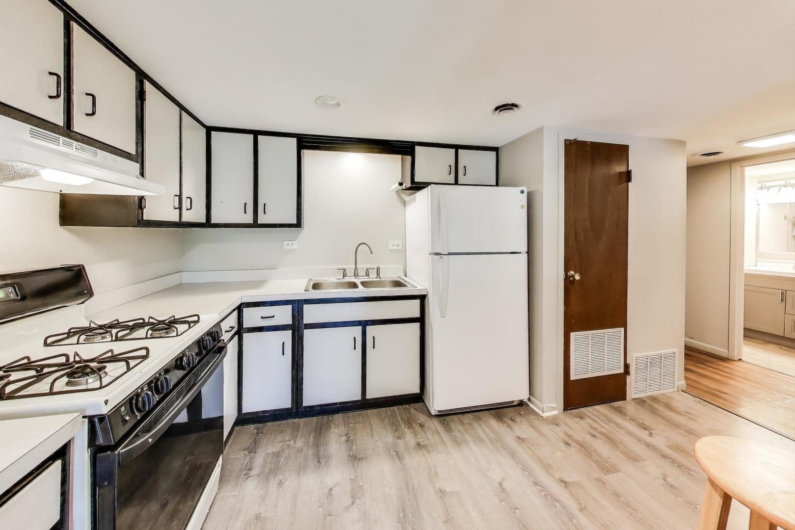 3838 W 111th Street #209, Chicago, IL 60655