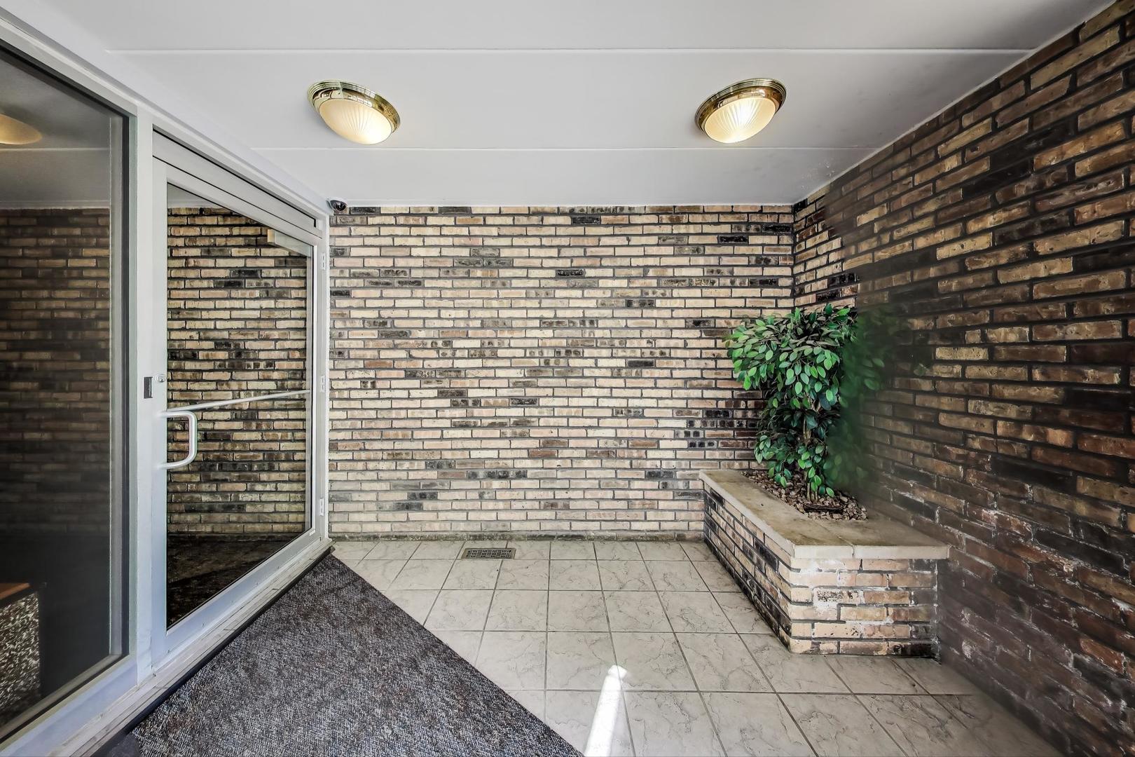 3838 W 111th Street #209, Chicago, IL 60655