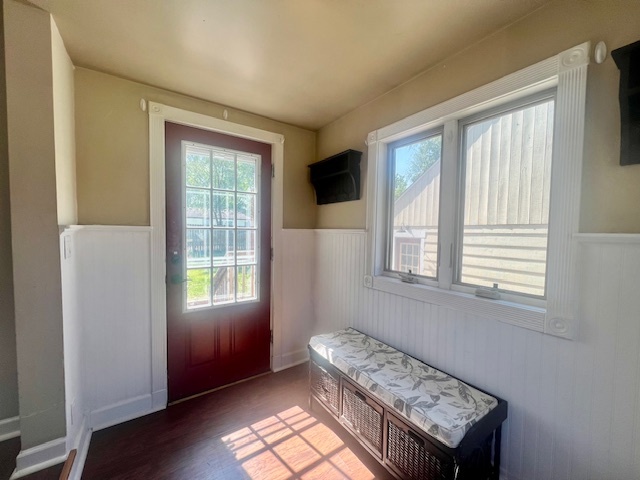 1323 Monroe Street, Lake In The Hills, IL 60156