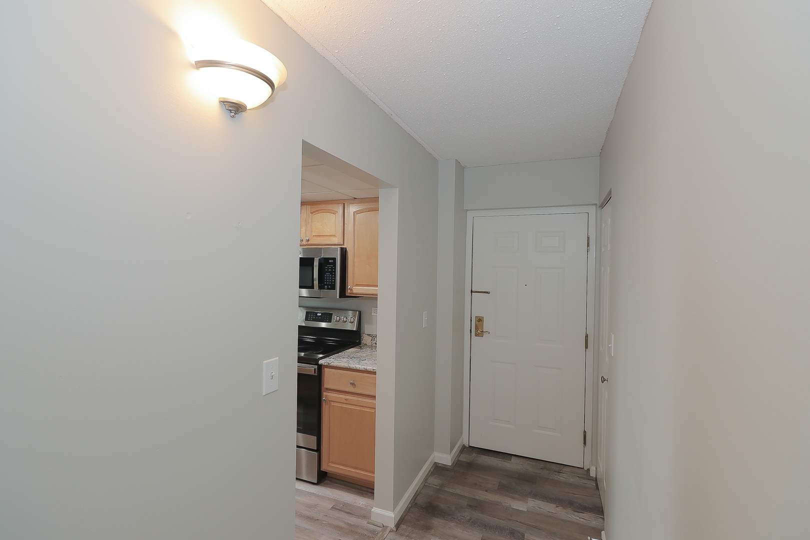 1 Bloomingdale Place #301, Bloomingdale, IL 60108