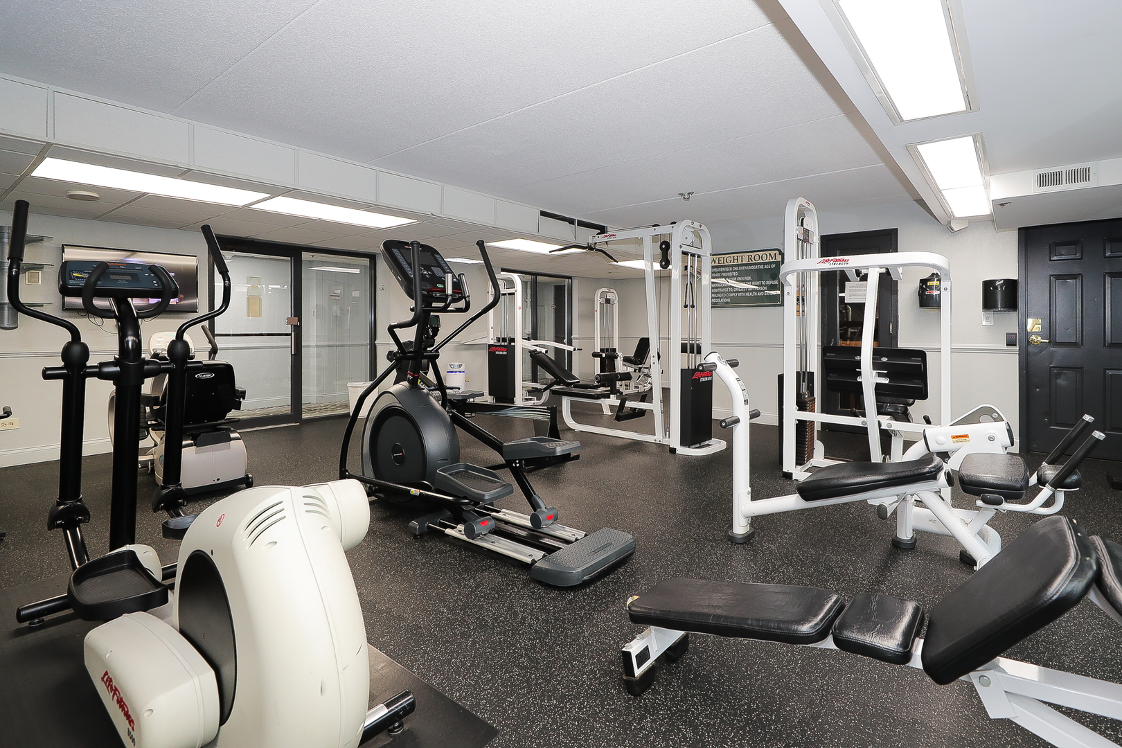 1 Bloomingdale Place #301, Bloomingdale, IL 60108