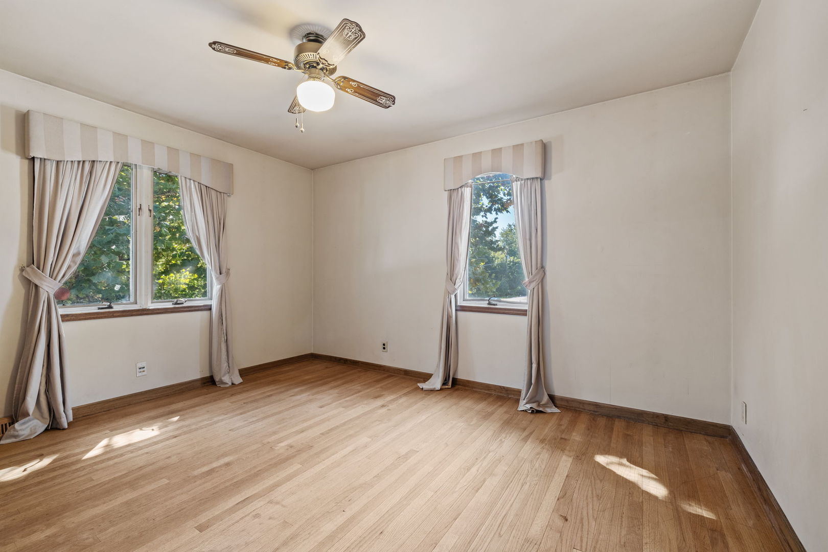 403 W Somonauk Street, Yorkville, IL 60560