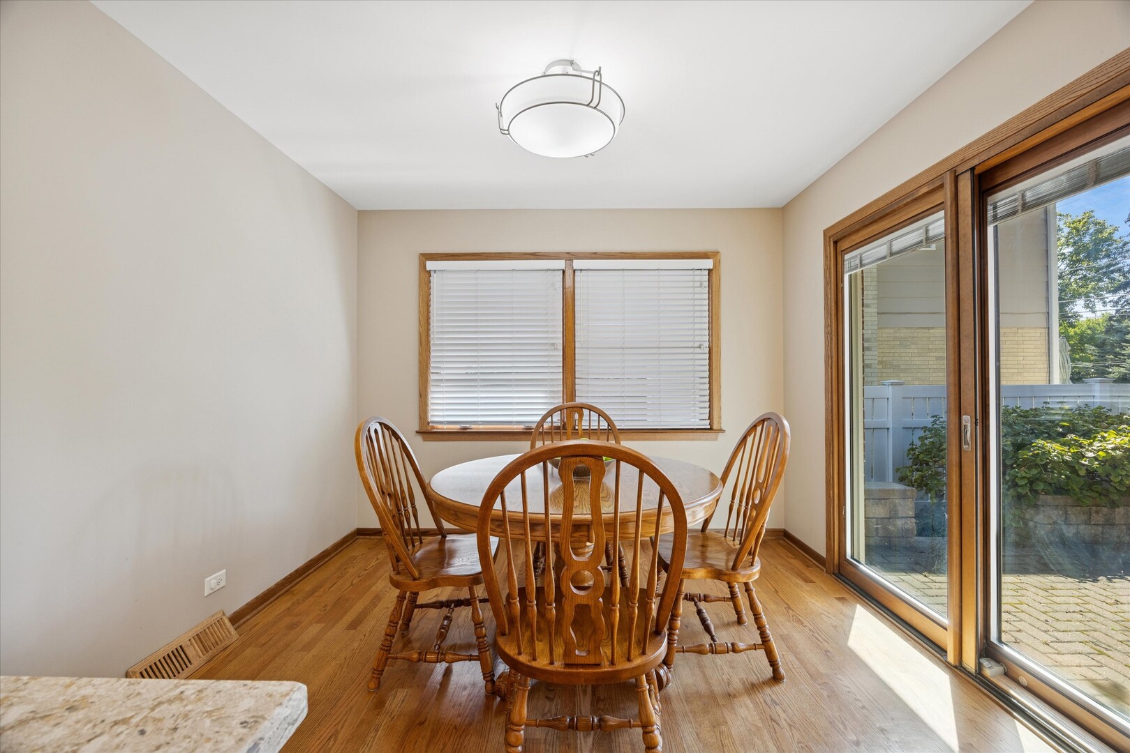 1140 S Stone Avenue, La Grange, IL 60525