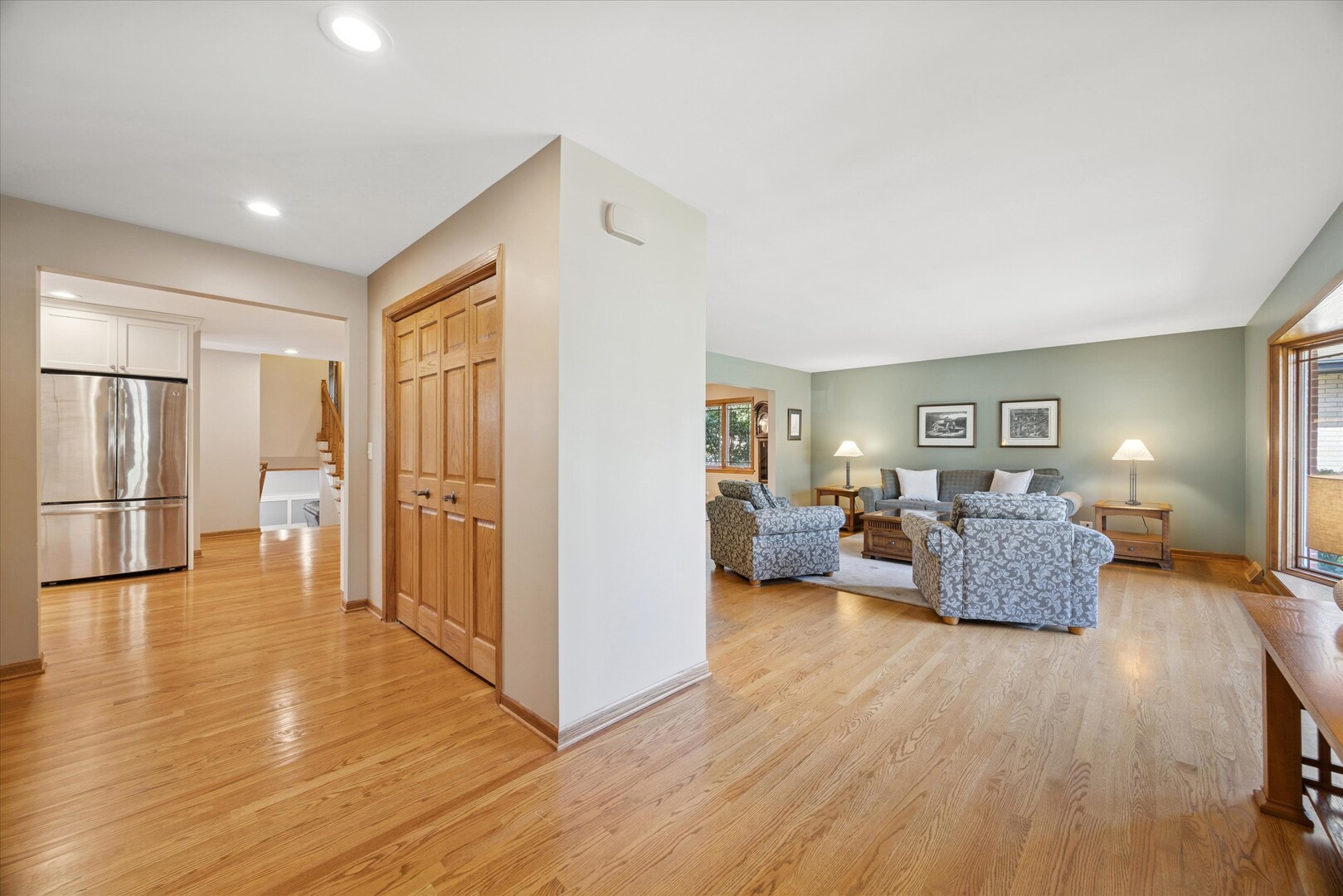 1140 S Stone Avenue, La Grange, IL 60525