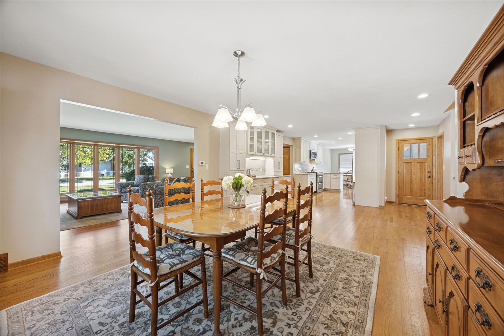 1140 S Stone Avenue, La Grange, IL 60525