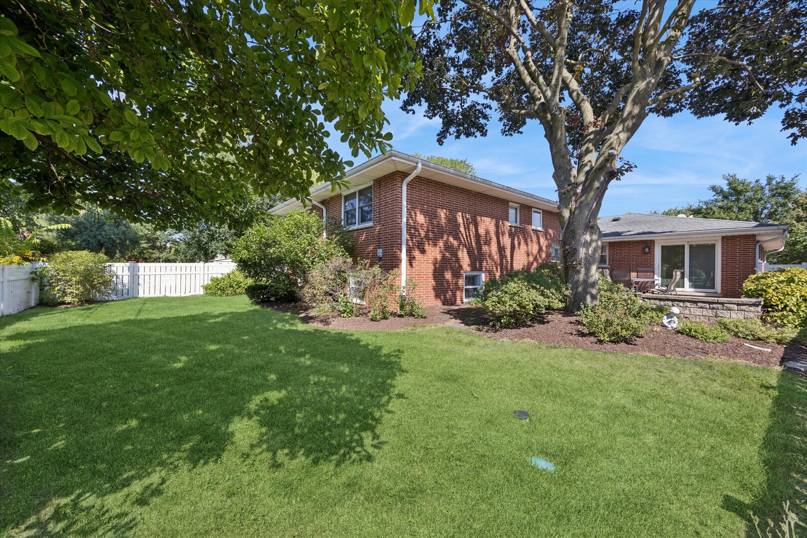1140 S Stone Avenue, La Grange, IL 60525