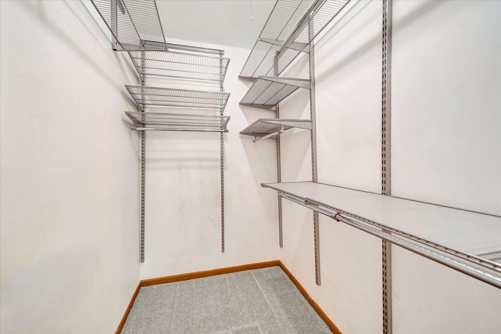 307 University Lane #A, Elk Grove Village, IL 60007
