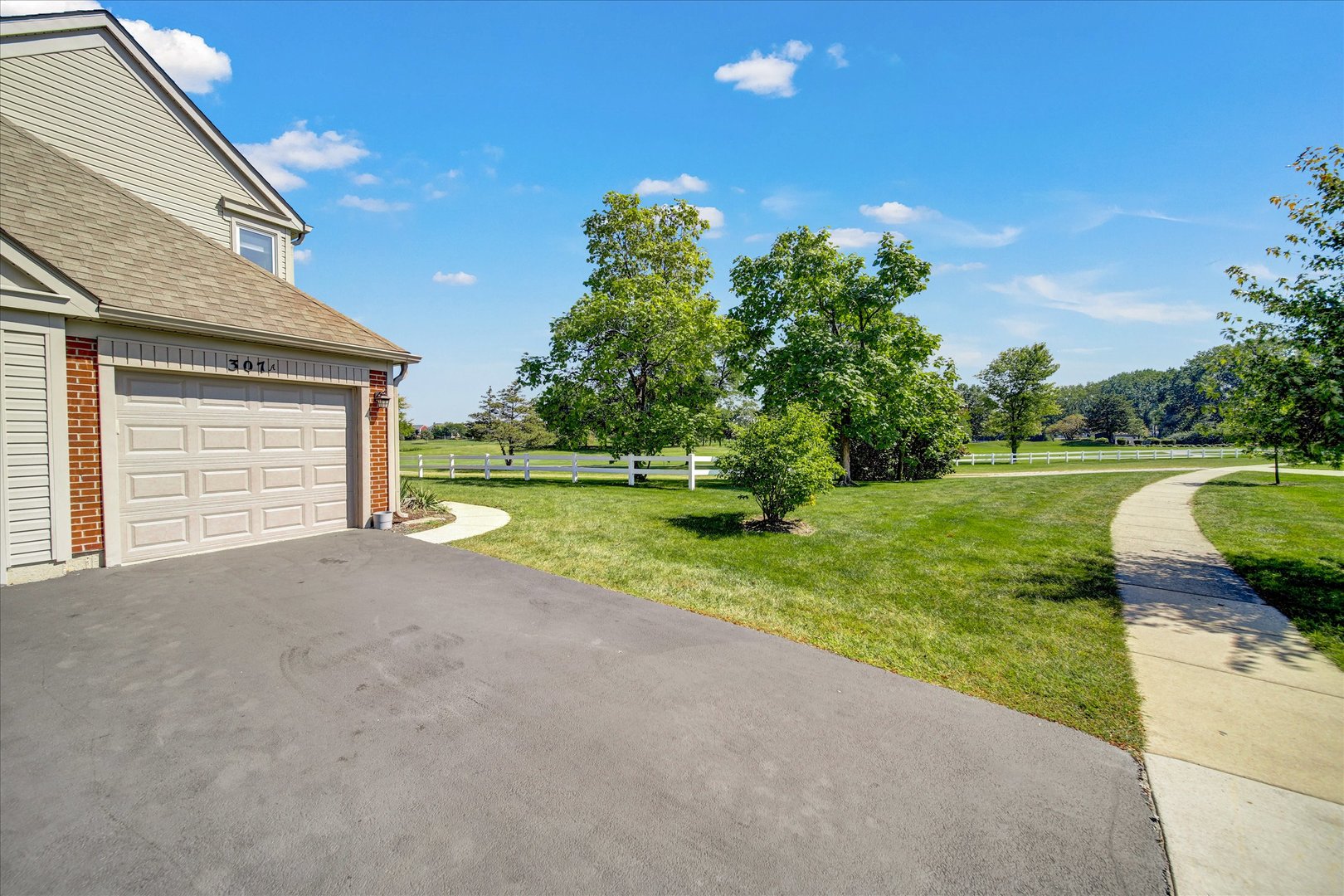 307 University Lane #A, Elk Grove Village, IL 60007