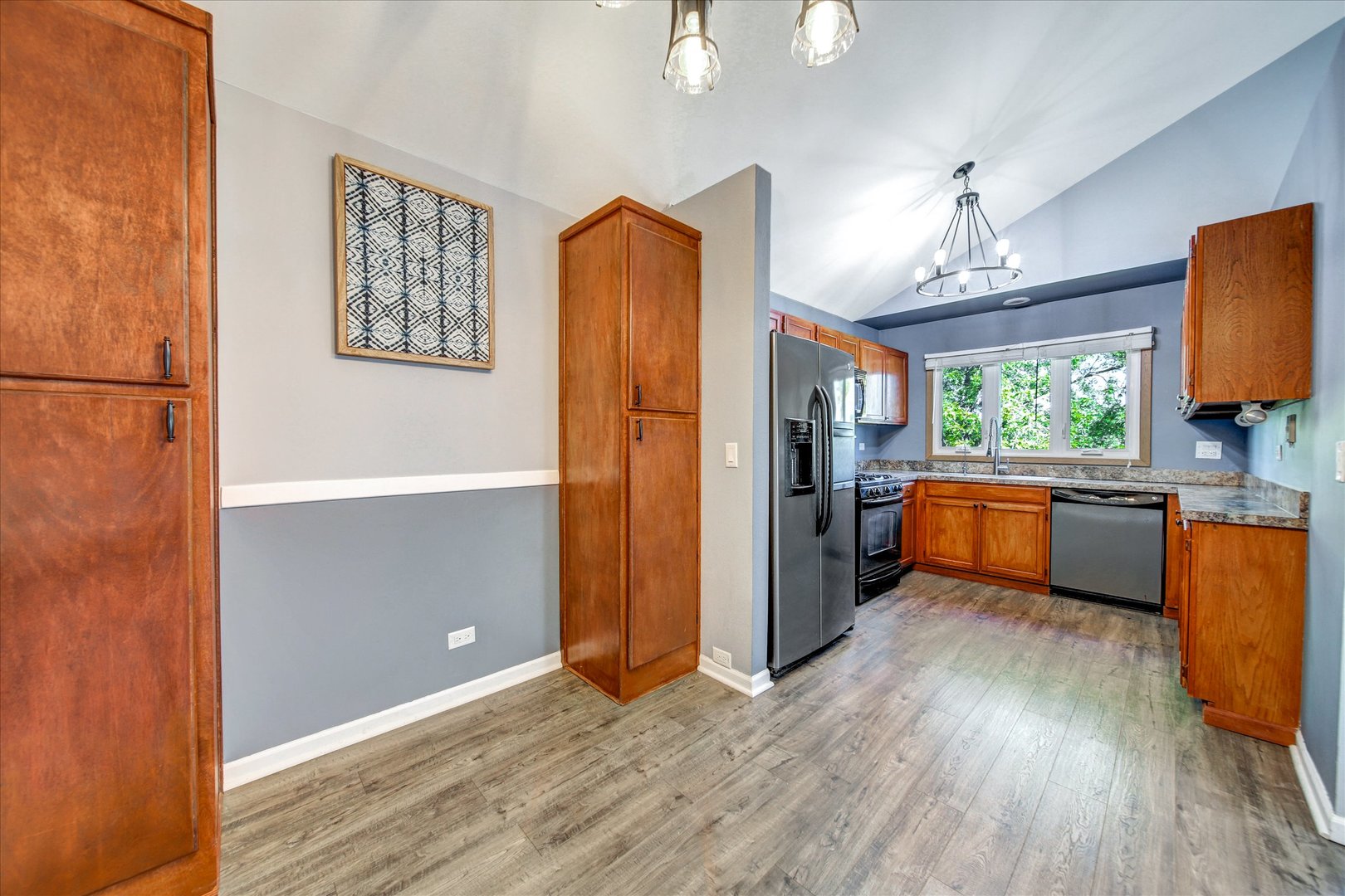 307 University Lane #A, Elk Grove Village, IL 60007