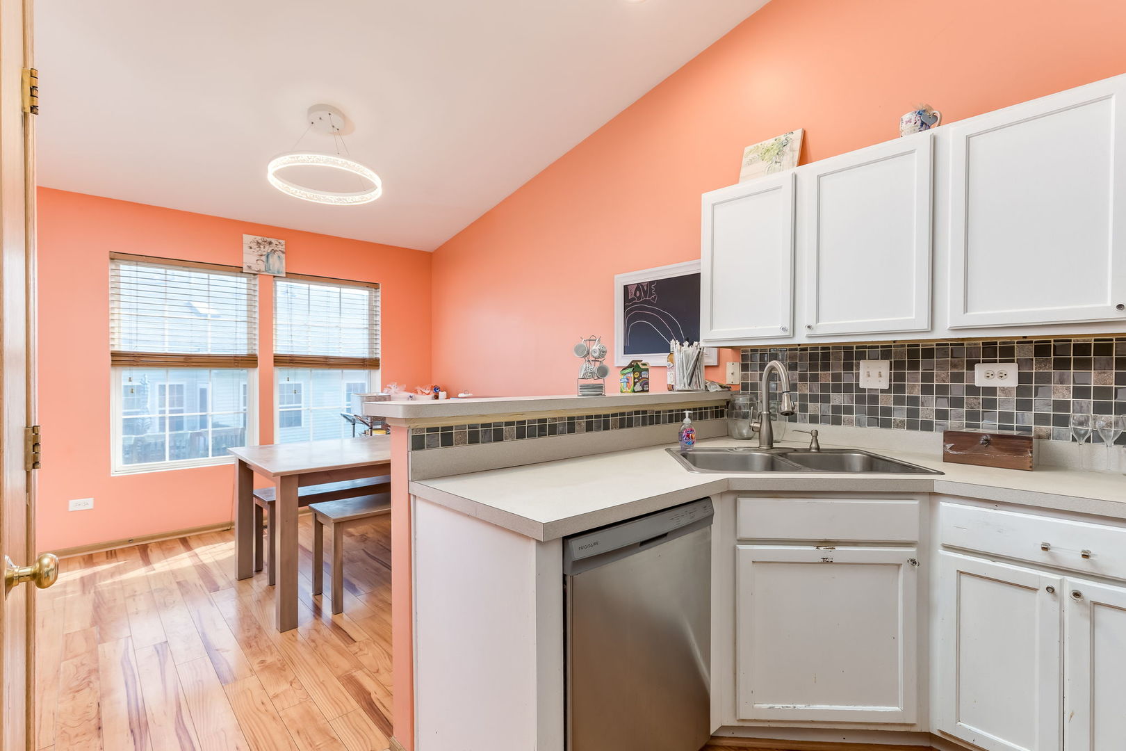 1339 Harvest Drive, Crest Hill, IL 60403