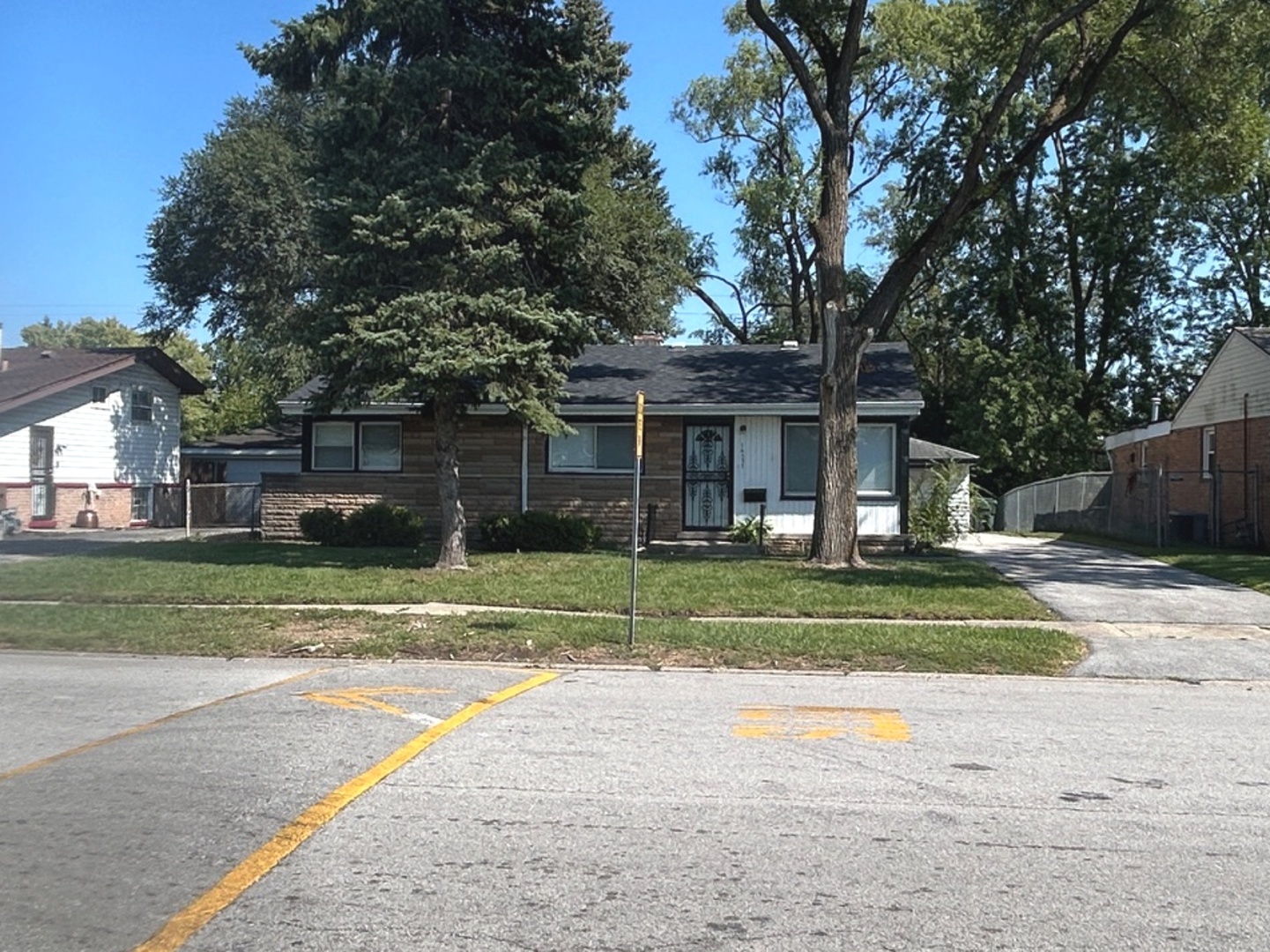 16537 California Avenue, Markham, IL 60428