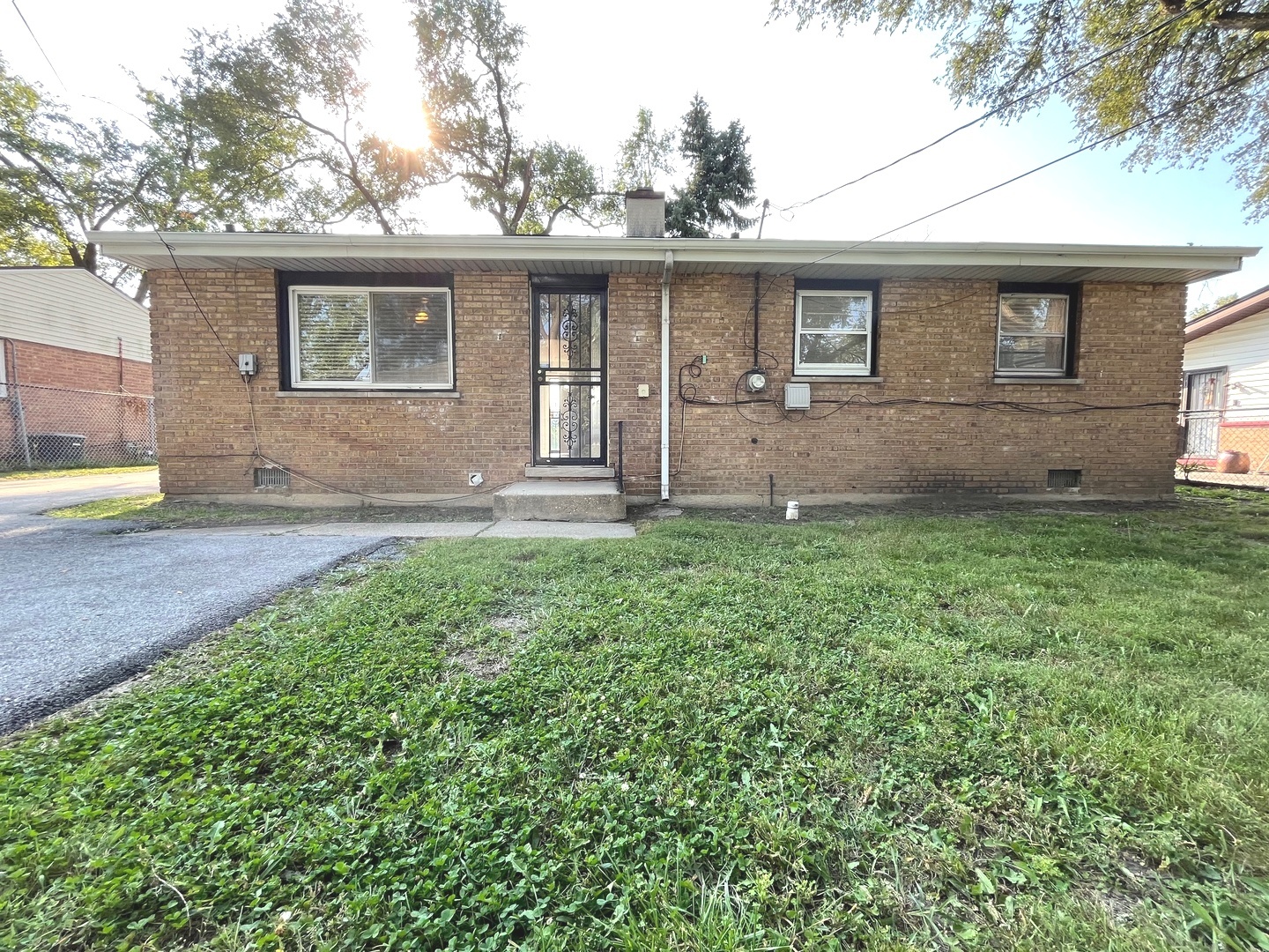 16537 California Avenue, Markham, IL 60428