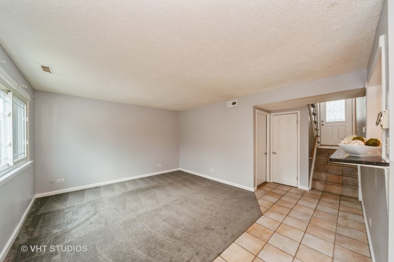 1794 Howe Lane, Hanover Park, IL 60133
