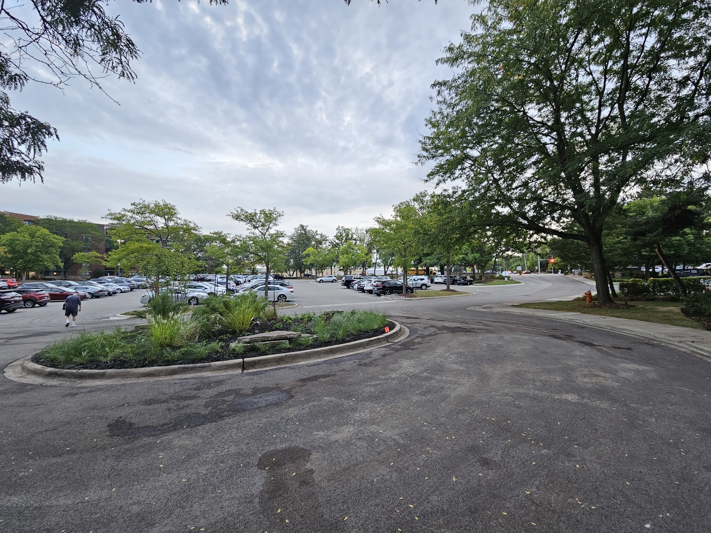 511 Aurora Avenue #414, Naperville, IL 60540